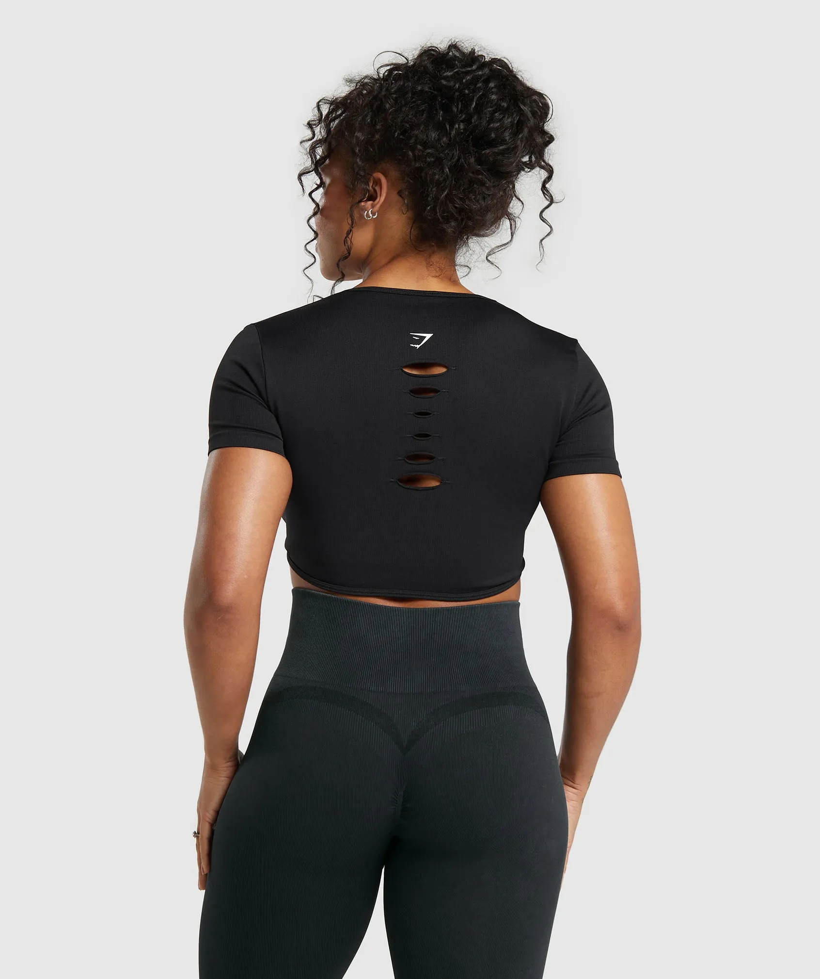 Gymshark Gains Seamless Fitted Crop Top - Black