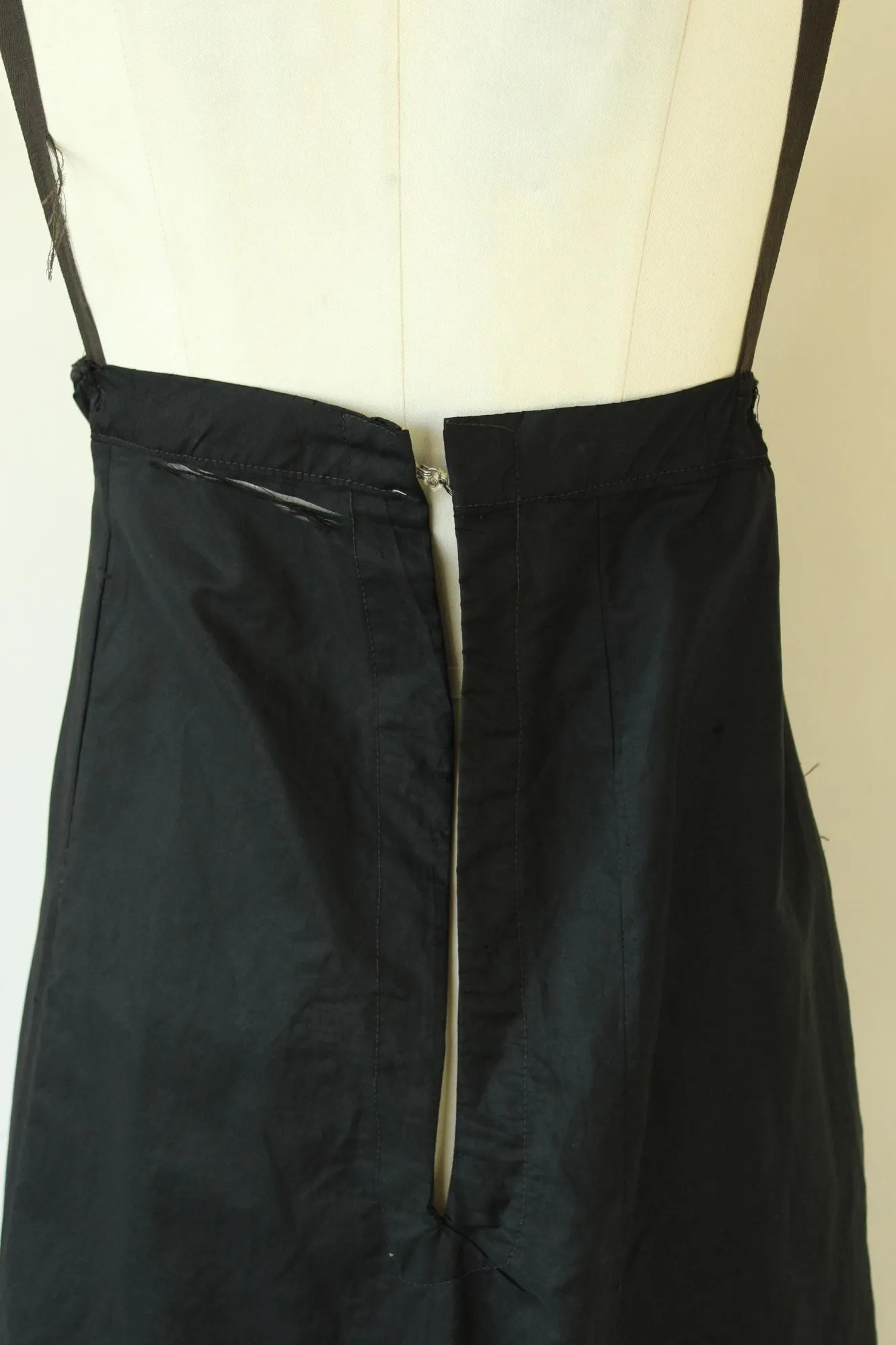 Vintage 1910s 1920s Edwardian Black Silk Skirt